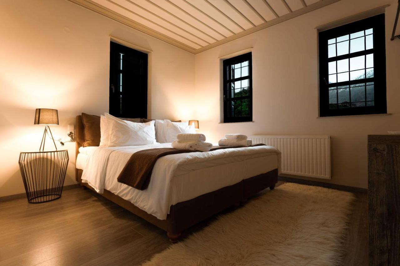 Konaki Hotel Pápingo Kültér fotó