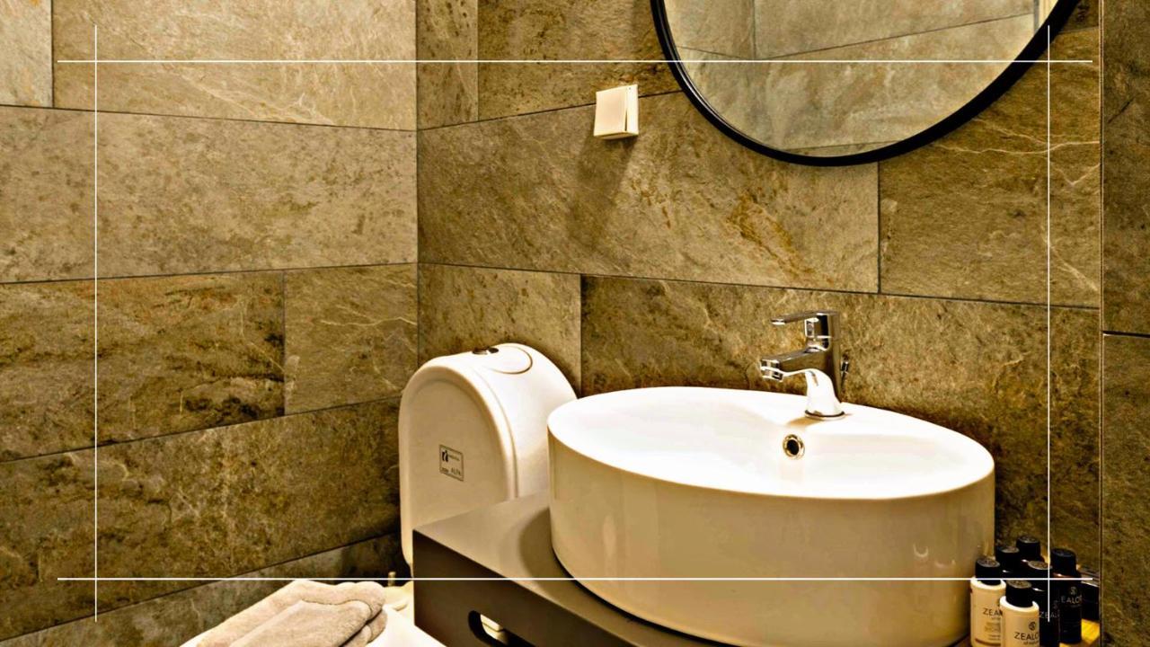 Konaki Hotel Pápingo Kültér fotó